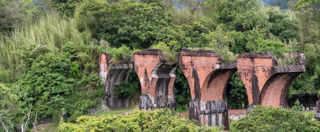 Longteng Broken Bridge